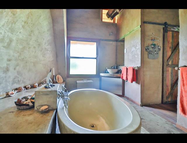 4 BEDROOM HOUSE FOR SALE IN LEEUWFONTEIN ESTATE